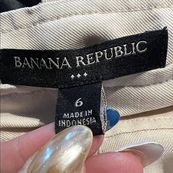 Banana Republic Beige A-Line Skirt - Picture 2 of 6